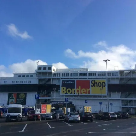 Zeanland In Rodbyhavn فيلة Rødby